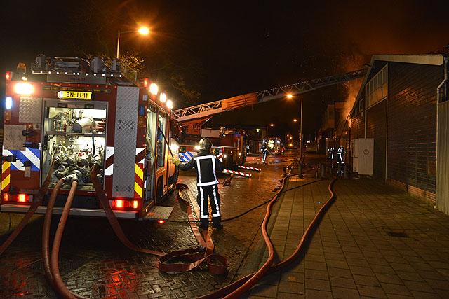 2012/272/GB 20121205 013 Zeer grote brand Langsom Amsterdam.jpg